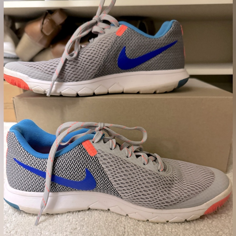 Nike Flex Experience RN 5 - Size 7.5